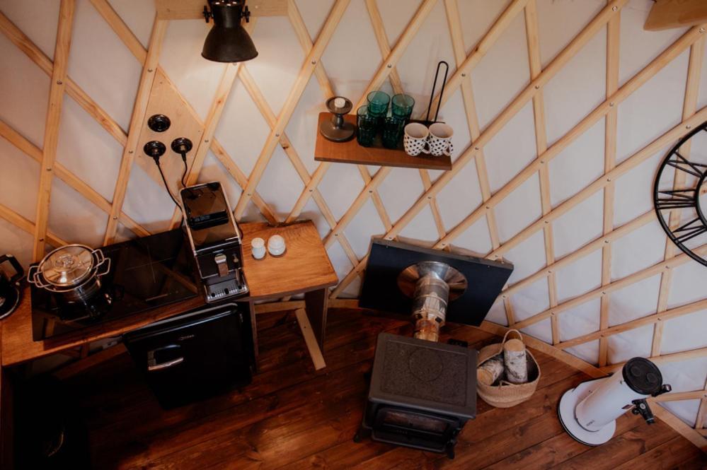 Jurty Z Widokiem, Prywatna Balia- Dzikolas Glamping Krasnobród エクステリア 写真