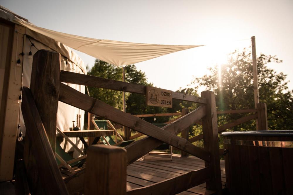 Jurty Z Widokiem, Prywatna Balia- Dzikolas Glamping Krasnobród エクステリア 写真