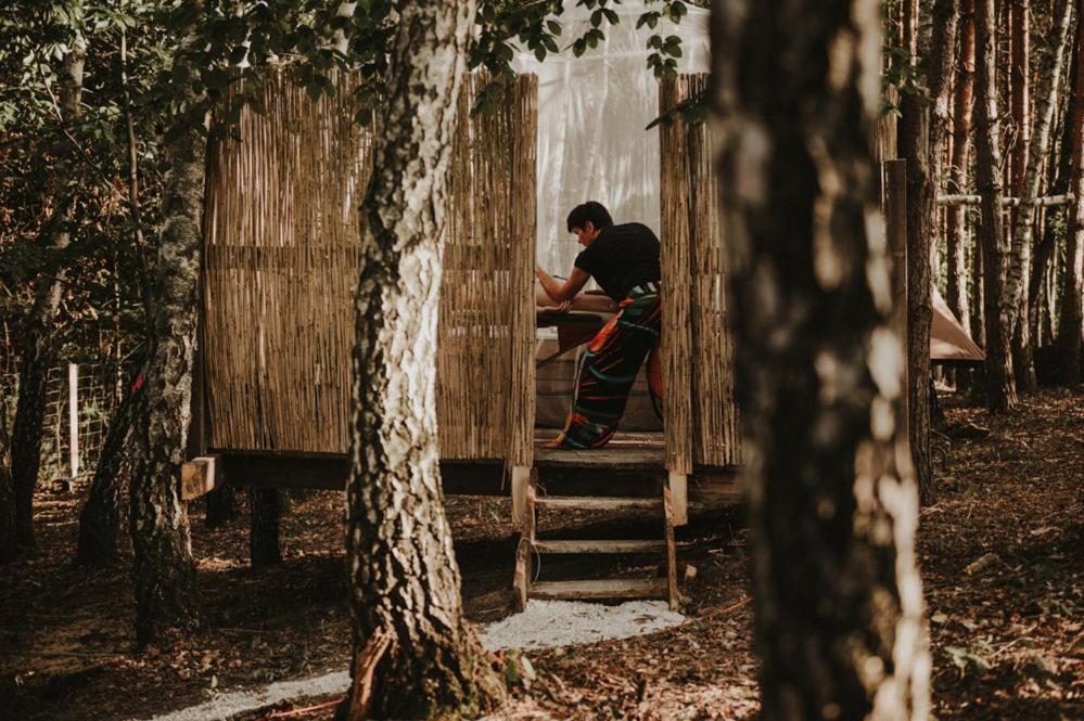 Jurty Z Widokiem, Prywatna Balia- Dzikolas Glamping Krasnobród エクステリア 写真