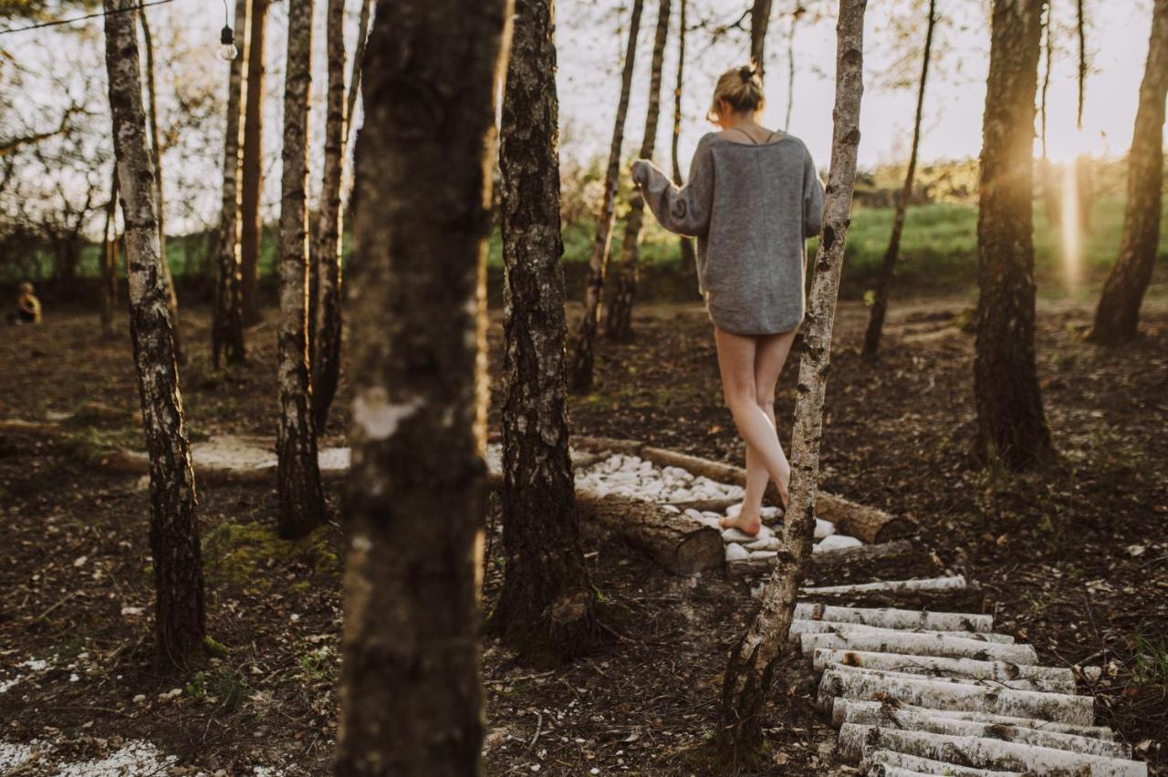 Jurty Z Widokiem, Prywatna Balia- Dzikolas Glamping Krasnobród エクステリア 写真