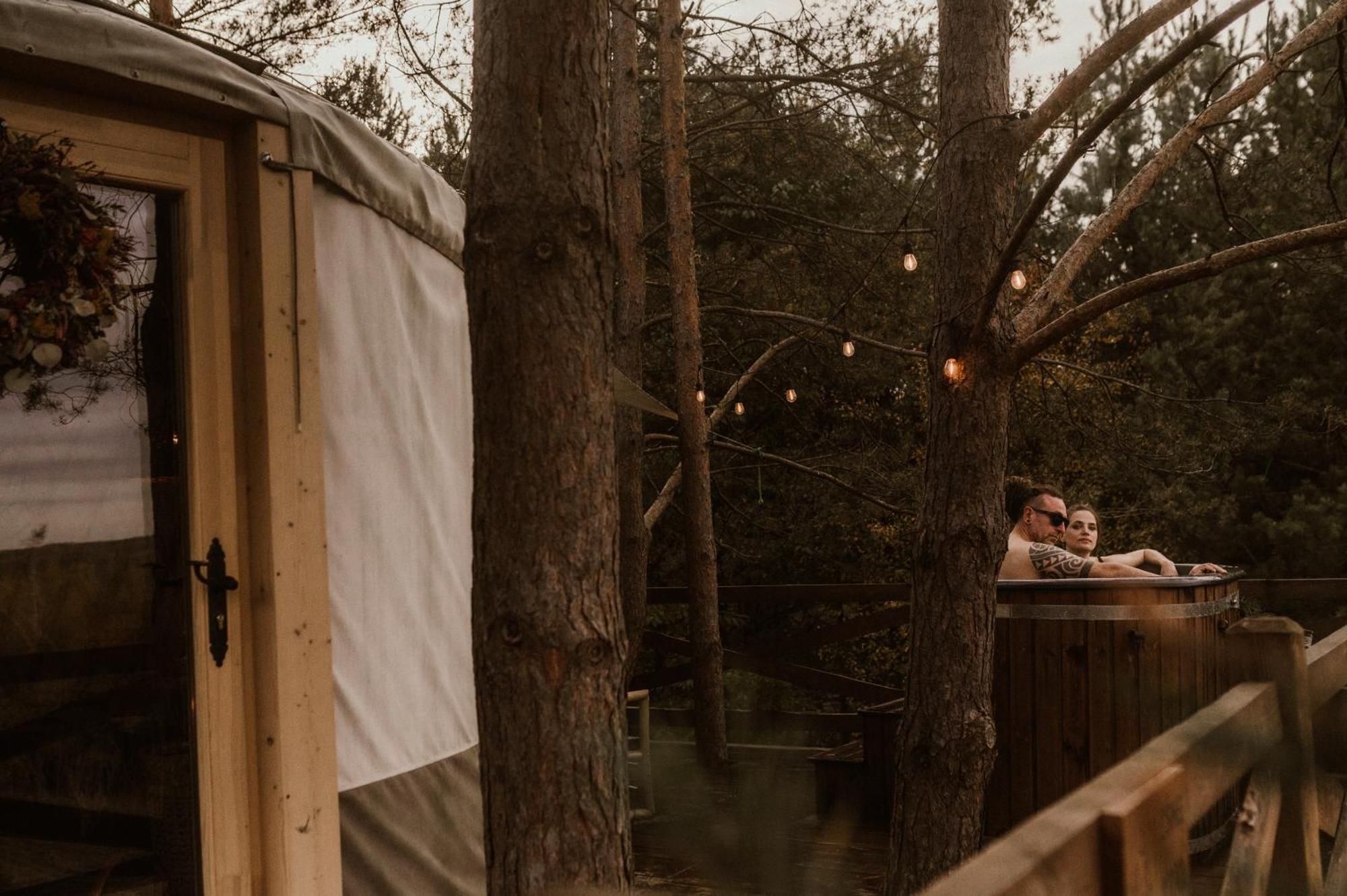 Jurty Z Widokiem, Prywatna Balia- Dzikolas Glamping Krasnobród エクステリア 写真