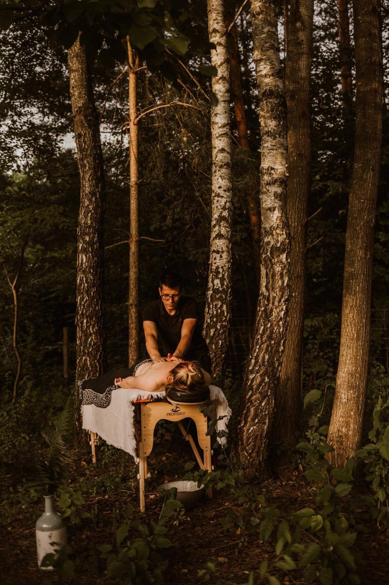 Jurty Z Widokiem, Prywatna Balia- Dzikolas Glamping Krasnobród エクステリア 写真